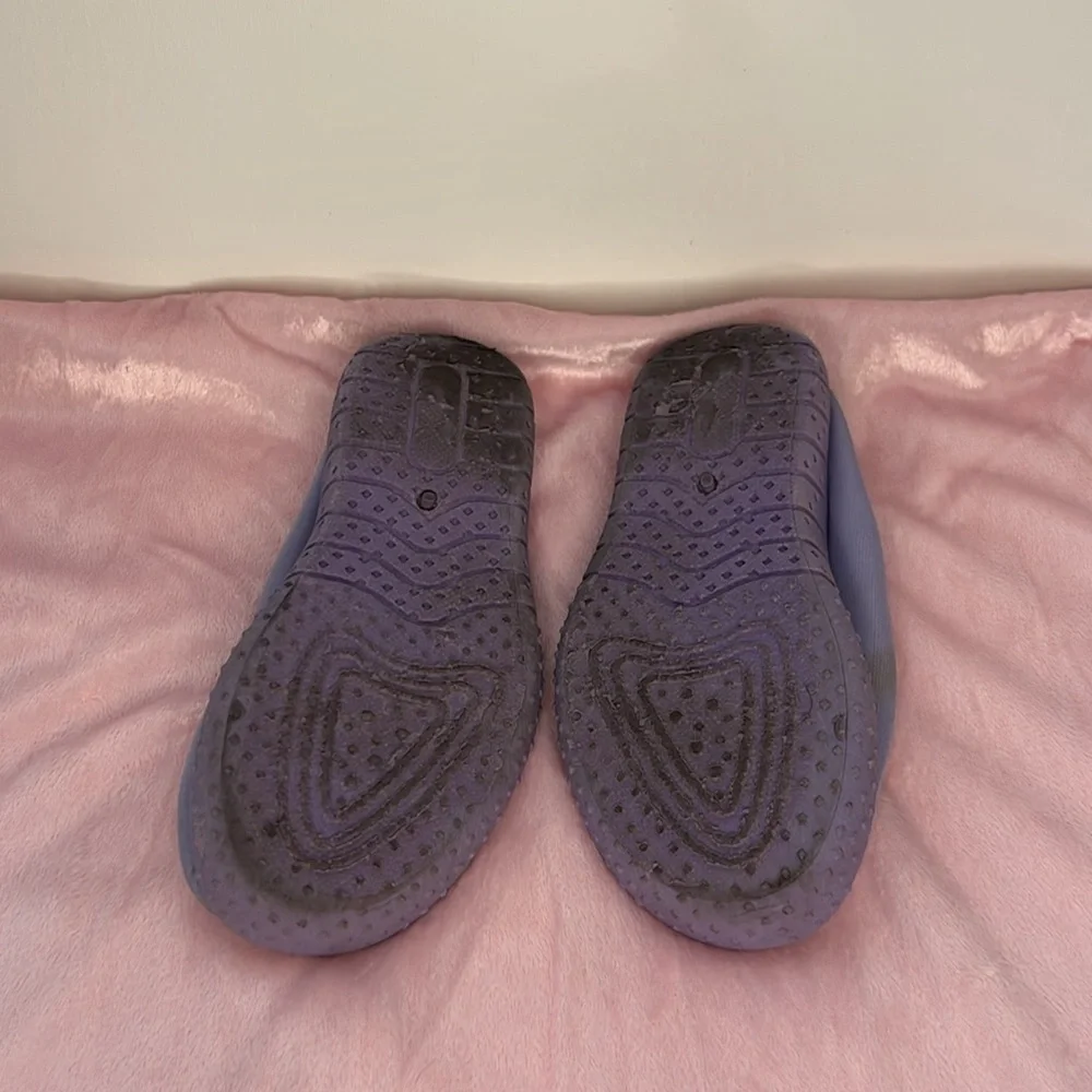 Girls water shoes